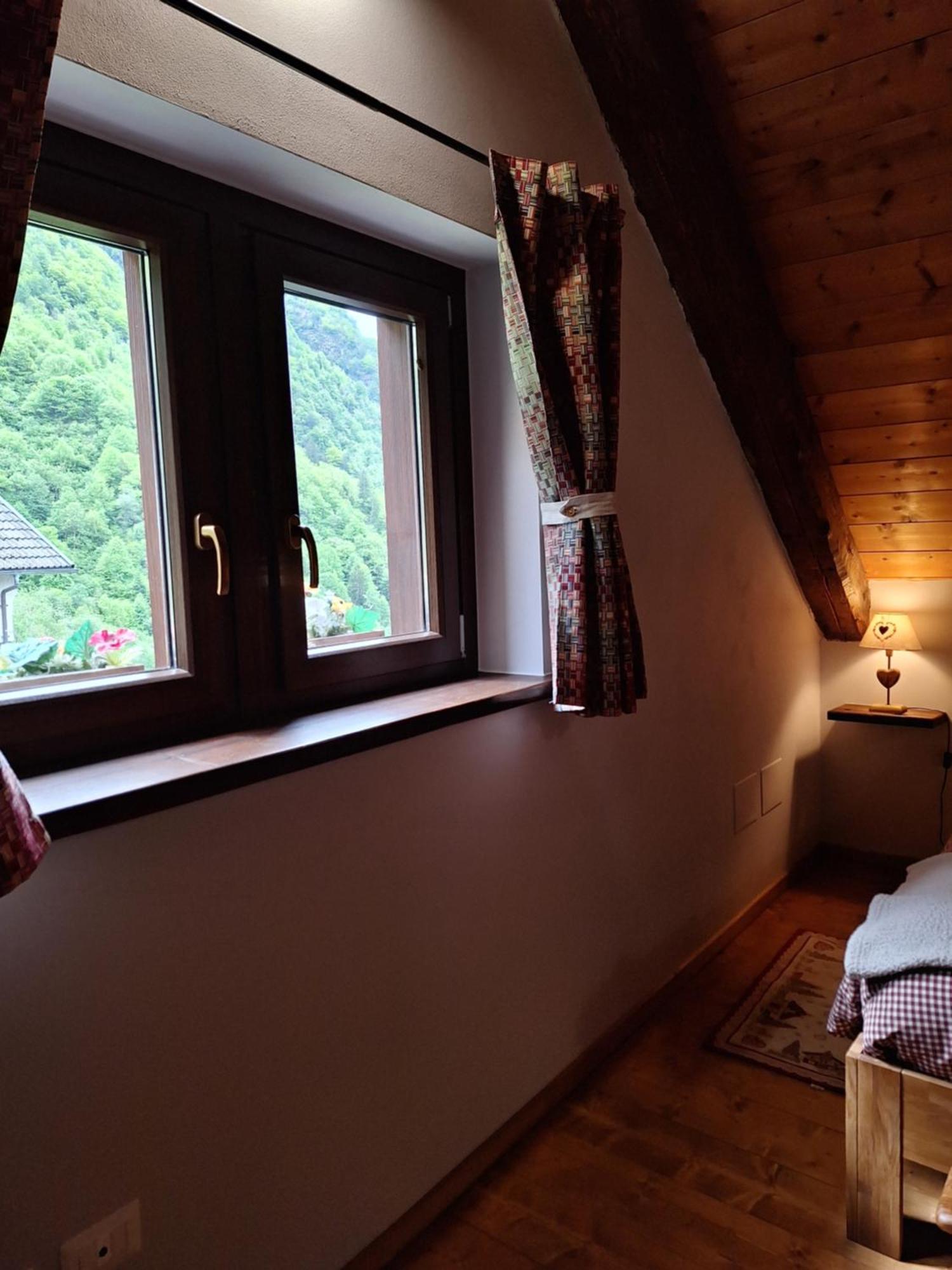Locanda Del Sasso Rooms Crodo Exteriör bild