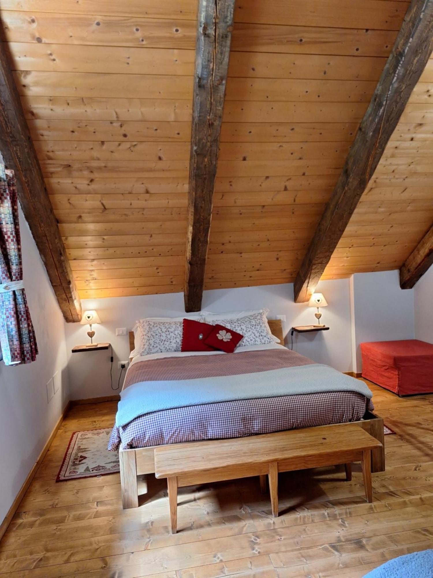 Locanda Del Sasso Rooms Crodo Exteriör bild