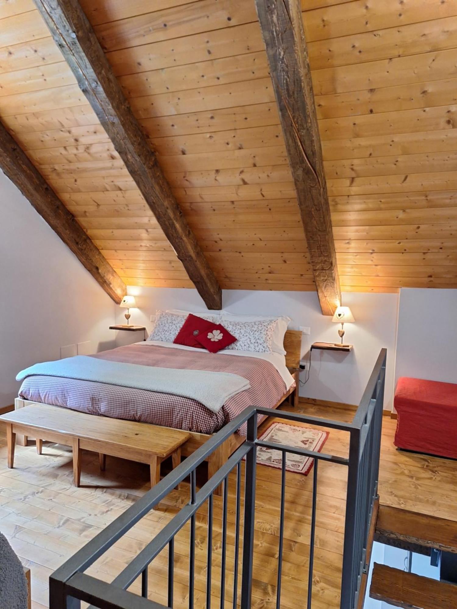 Locanda Del Sasso Rooms Crodo Exteriör bild